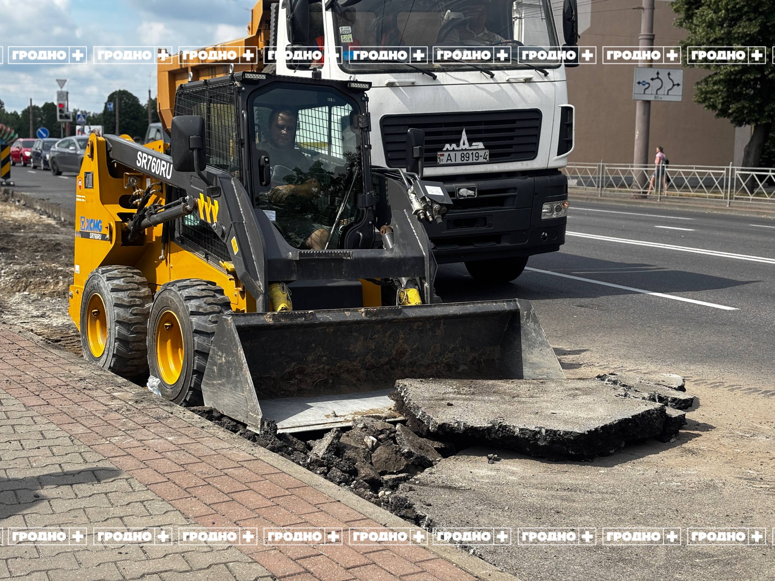 filarmonia bruschatka 08 07 01