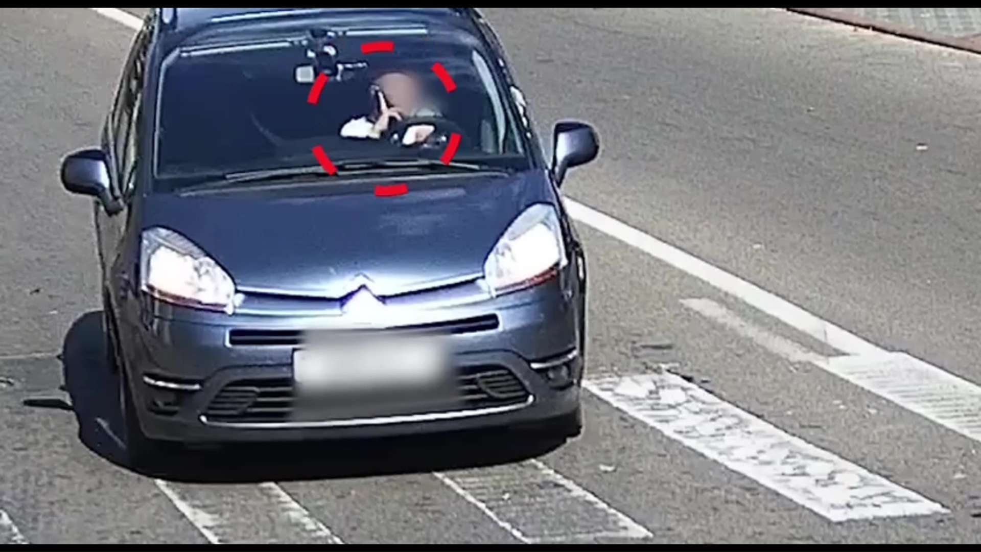 Через камеры видят нарушителей ПДД в Гродно