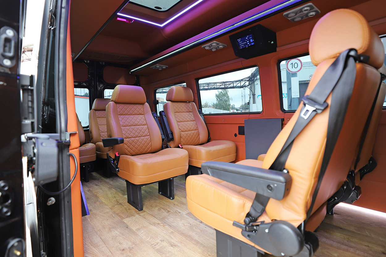 МАЗ выпустил микроавтобус представительского класса