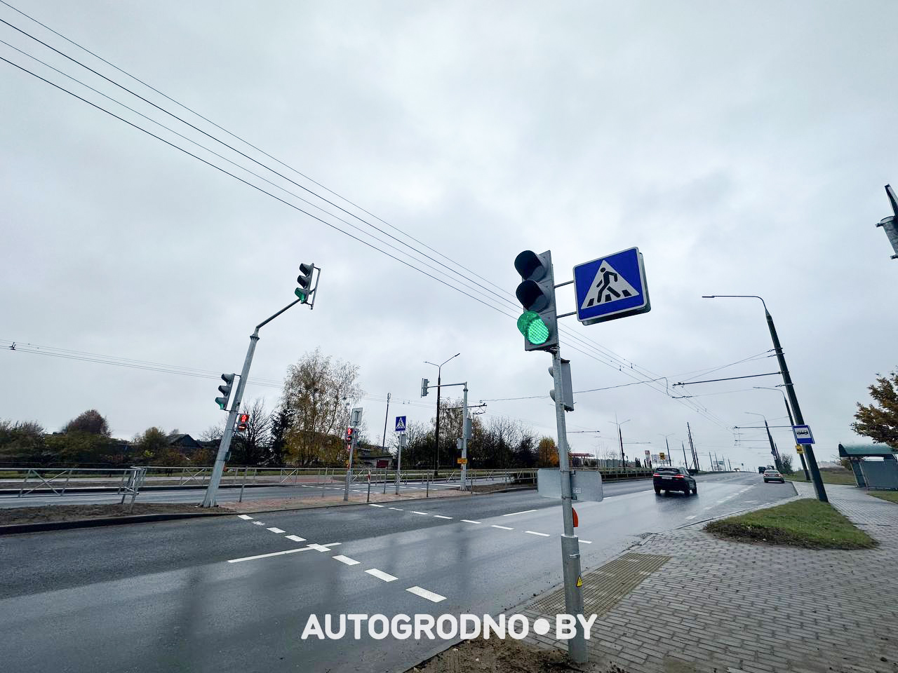 На участке объездной в Гродно понизили скорость движения и установили переход со светофорами