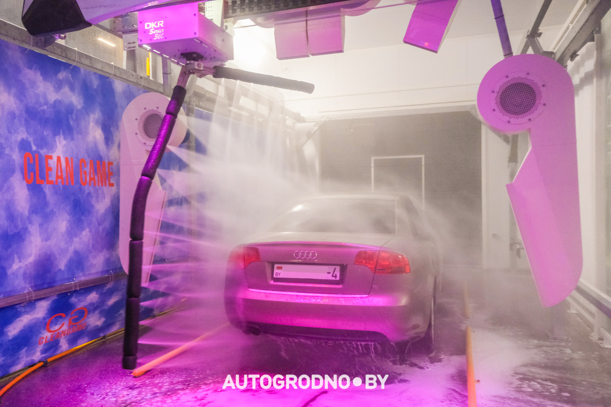 Робот мойка в Гродно ТРК Тринити