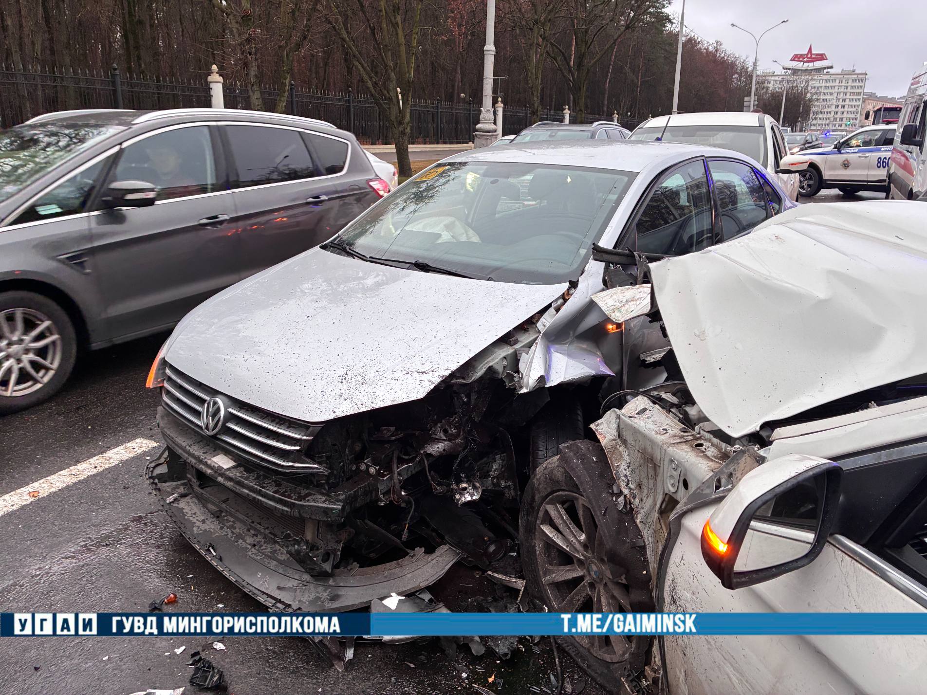 GTA в Минске: водитель разбил 9 автомобилей на проспекте Независимости