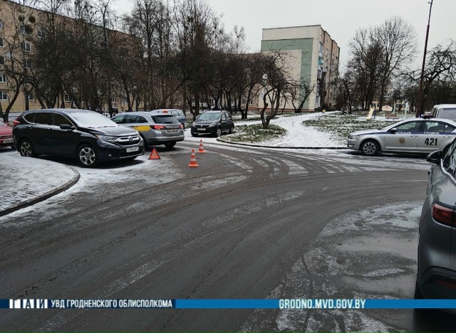 kupaly taxi peshehod 30 12 25 01