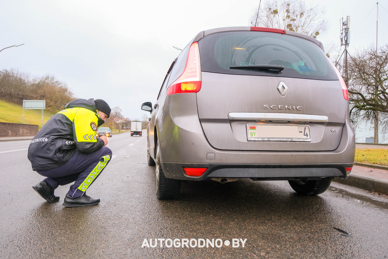 Рейд ГАИ Гродно - на летних или зимних шинах ездят водители Беларуси