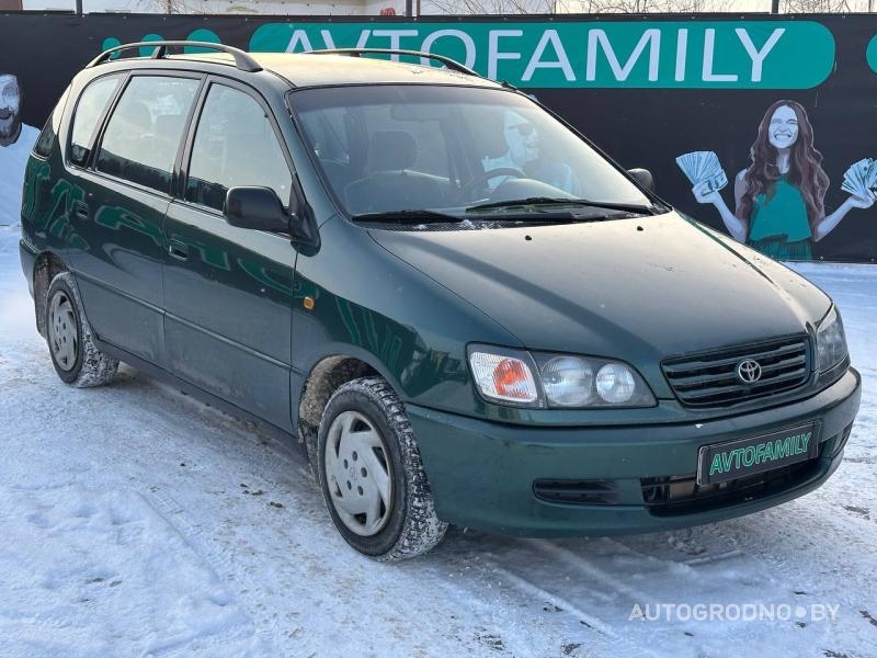 Toyota Picnic  1999