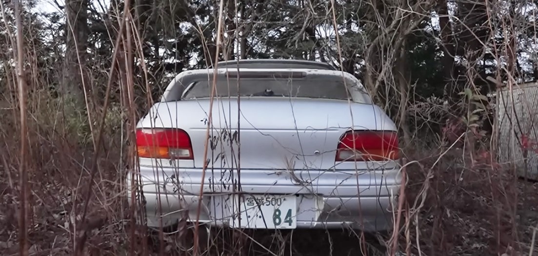 Сотни редких и радиоактивных автомобилей обнаружены в японской зоне отчуждения Фукусима