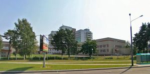 У больницы скорой помощи в Гродно кто-то повредил автомобили. ГАИ ищет очевидцев