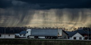 Литва будет пропускать белорусские машины, пока закрыта польская граница? Только на выезд