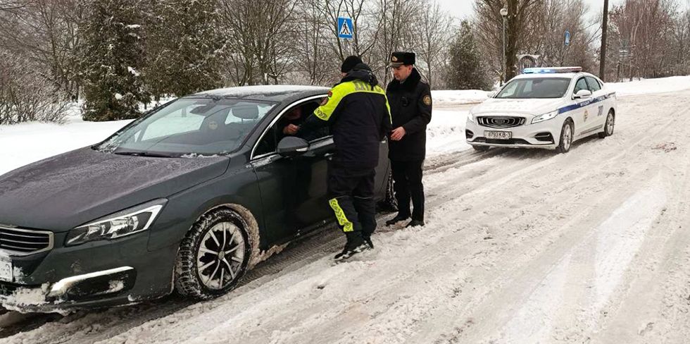 Задолженность за услуги ЖКХ чуть не стоила жителю Беларуси автомобиля