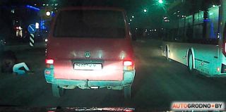 Регистратор заснял, как в Гродно на Горького сбили девушку