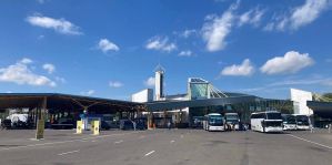 Обстановка на границе как в худшие времена: стоит более 120 автобусов, а очередь легковушек увеличилась в 6 раз