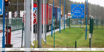 МИД: более тысячи литовских фур в Беларуси переместят на спецстоянки