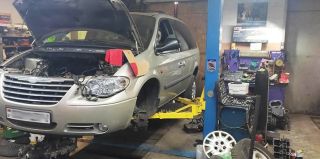 Налоговая проверила гаражный кооператив, а там – незаконная автомастерская