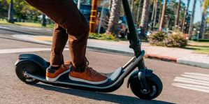 С 1 сентября в Беларуси заработают обновлённые ПДД. Спешиваться велосипедистам и самокатчикам все же придётся