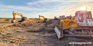 Гродненская "бетонка" преображается: реконструкция дороги идёт без выходных. Свежие фото