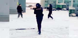 Помните в Ольшанке парень размахивал ножом и просил его убить? Прокуратура Гродно направила дело в суд 