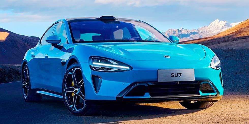 Автомобиль от Xiaomi одни называют плагиатом, а другие от него в восторге, даже Крис Бэнгл! Кажется, он восхитит и вас