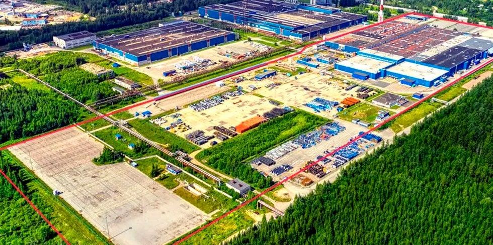 На бывшем заводе Ford под Питером теперь деревообработка