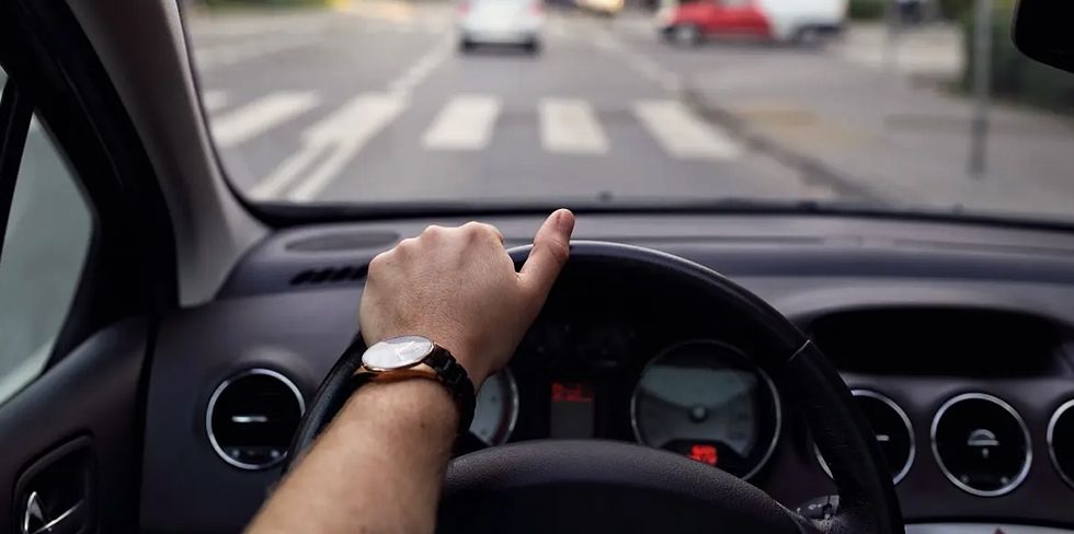 Служебный автомобиль: что нужно знать водителям, чтобы не отвечать за других