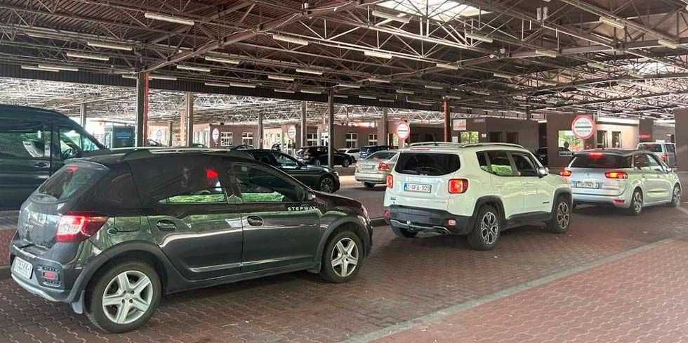 В ПП «Брест» работает пункт обогрева для пересекающих границу