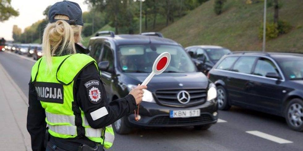 Важная новость для тех, кто едет в Литву: с 1 мая в правила дорожного движения введены изменения 