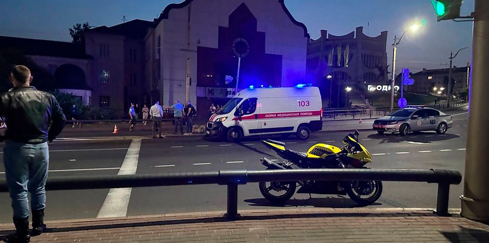 Возле Старого моста в Гродно насмерть разбился мотоциклист. Обновлено