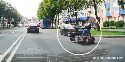 Почему опасно ездить вторым рядом на мотоцикле и скутере? Жизненная ситуация из Гродно