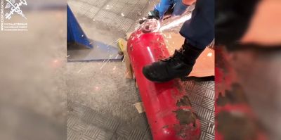 Немец приехал в Беларусь на Opel с газовыми баллонами. Гродненские таможенники рассказали, что в них оказался вовсе не газ