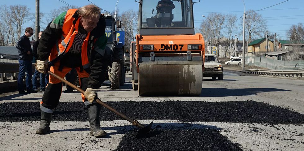 В ЖКХ назвали основные причины повреждения дорожного полотна