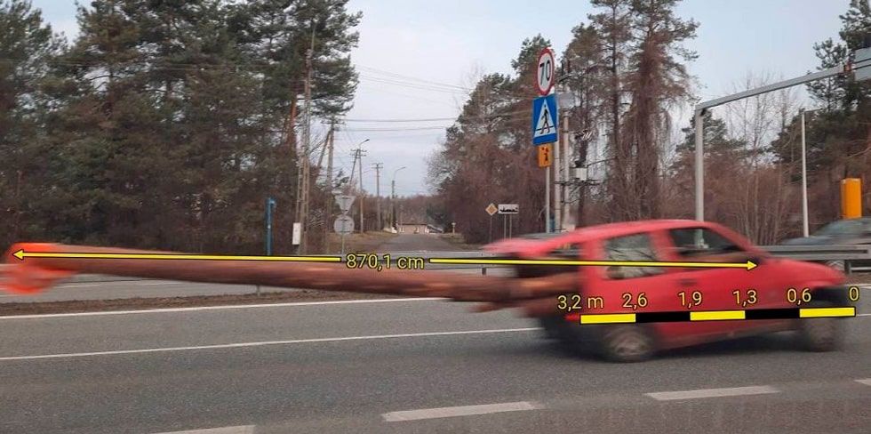 Поляки смеются над водителем Fiat, который превратил малютку в лесовоз и получает за это штрафы