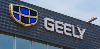 Народная марка: как за три года менялись цены на Geely