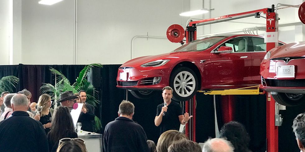 Страховые Беларуси несут убытки из-за электромобилей: "Батарея стоит дороже машины. С запчастями проблемы"