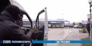 Трое россиян приехали в Гродно забрать 50 тыс долларов у пенсионерки. Их задержали в приграничье. Говорят, ничего не знали