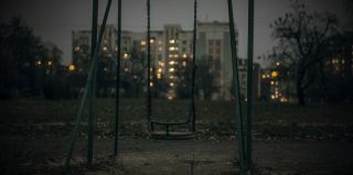 Дети поцарапали авто, дети громко катались на качелях, подросток чуть не выпал из автобуса. На что еще жаловались гродненцы?