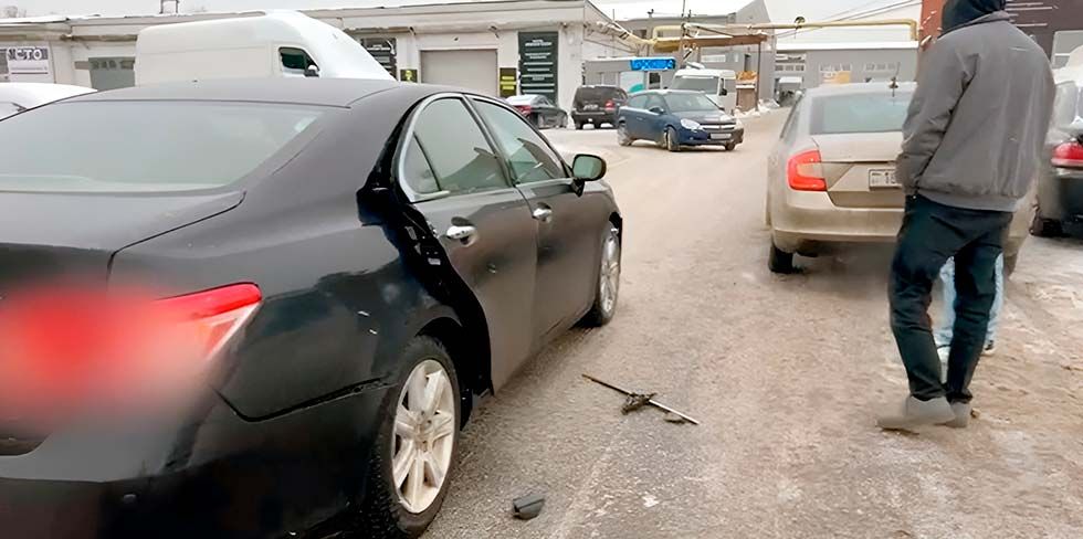 Можно ли стать виновником ДТП, будучи пассажиром на заднем сиденье такси? Оказывается, что да