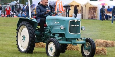 Смотрим безумные проекты выставки Truck Bus & Tractor Show: самосвал из VW Golf, автодом из "Шишиги" и другие