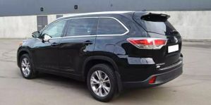 Предприятие очень дешево продало Toyota Highlander своему работнику. Налоговой это не понравилось