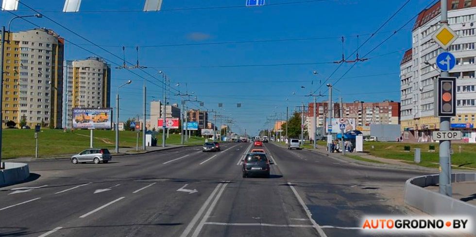 "Ищу водителя, который чуть не сбил мою девушку". Случай на Я.Купалы в Гродно