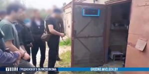 Конкуренты в нелегальных перевозках решились на угон и похищение человека. Правоохранители Гродненщины задержали 4-х подозреваемых