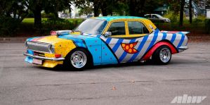 Житель Минска превратил семейную «Волгу» в крутейший арт-объект Беларуси