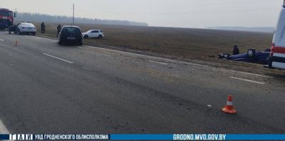 Обгон под Волковыском закончился переворотом двух авто. Как так вышло